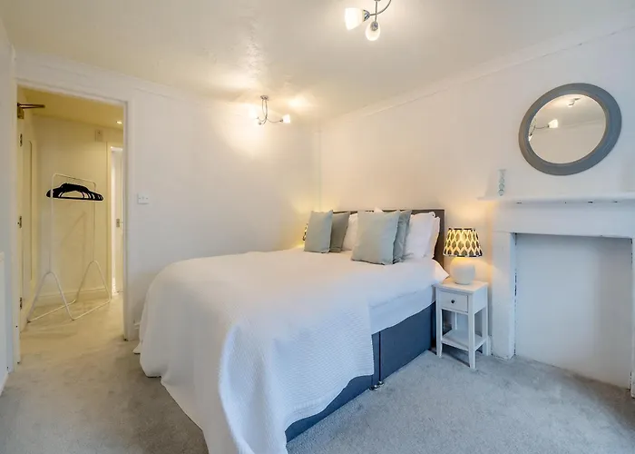 Warrington House-uk48465 * Thornton Dale